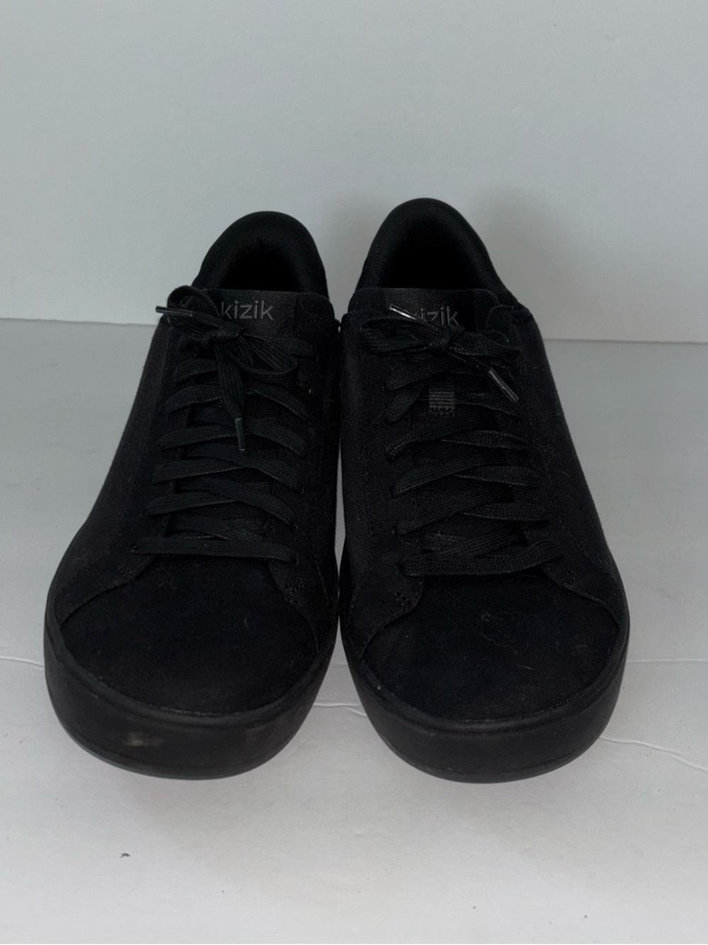 Kizik Irvine Blackout Low-Top Casual Sneakers Mens size 11